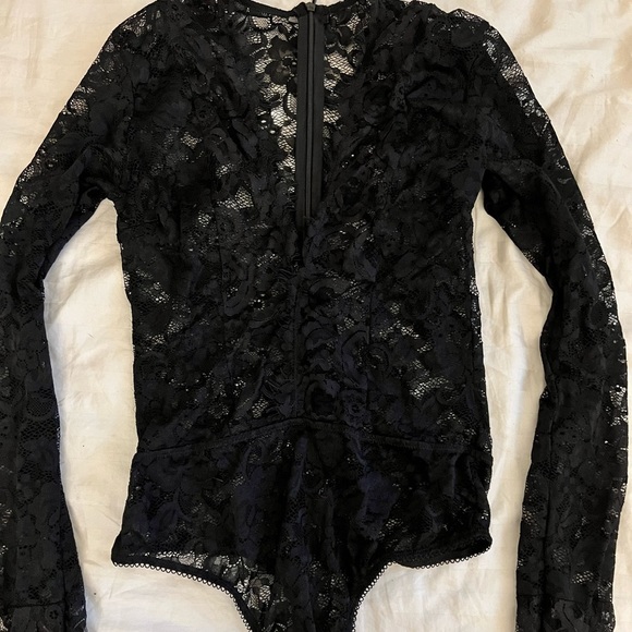 Lilly Lace Teddy - Picture 6 of 6